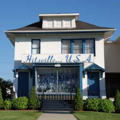 How Two Temptations, a Birmingham Family, and a Dream of Connection Inspired SurfSideSafe